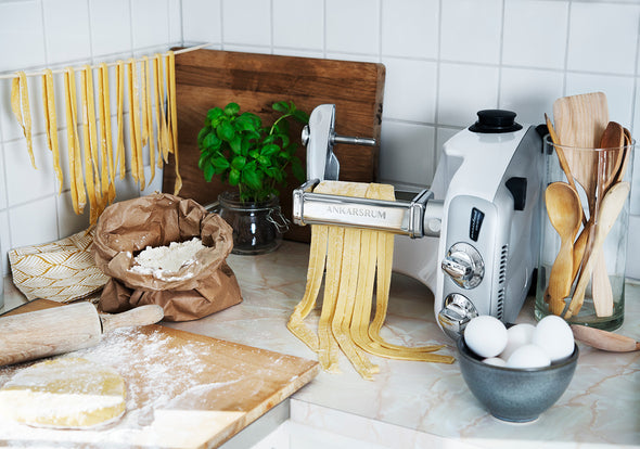 Pasta Roller & Fettuccine Cutter Kit